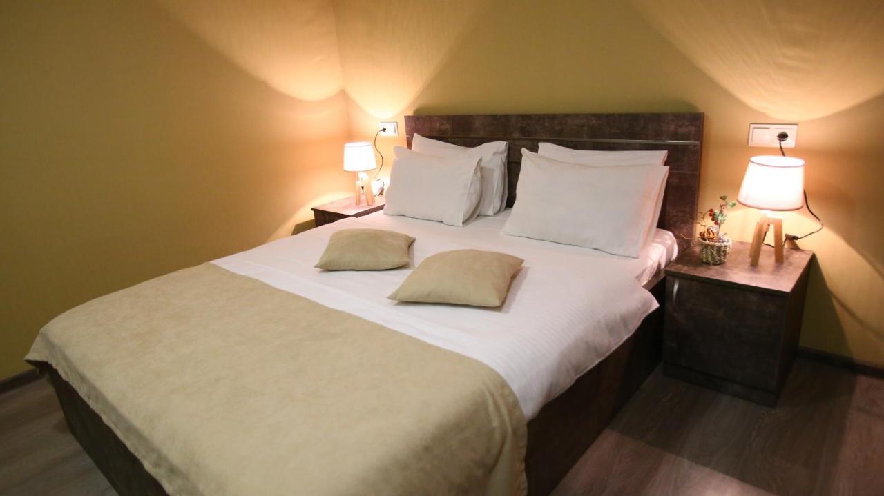 Hotel Nabadi Tbilisi Esterno foto