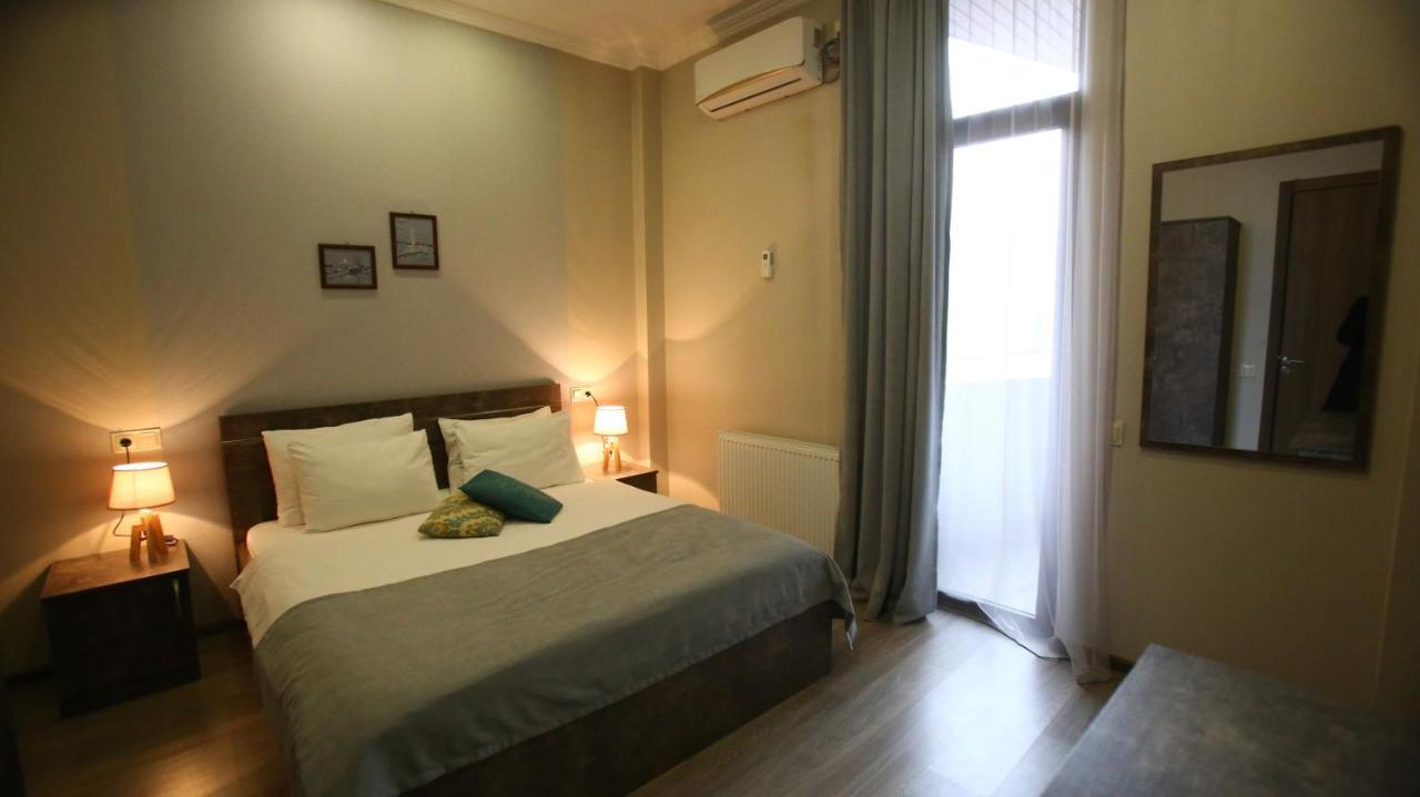 Hotel Nabadi Tbilisi Esterno foto