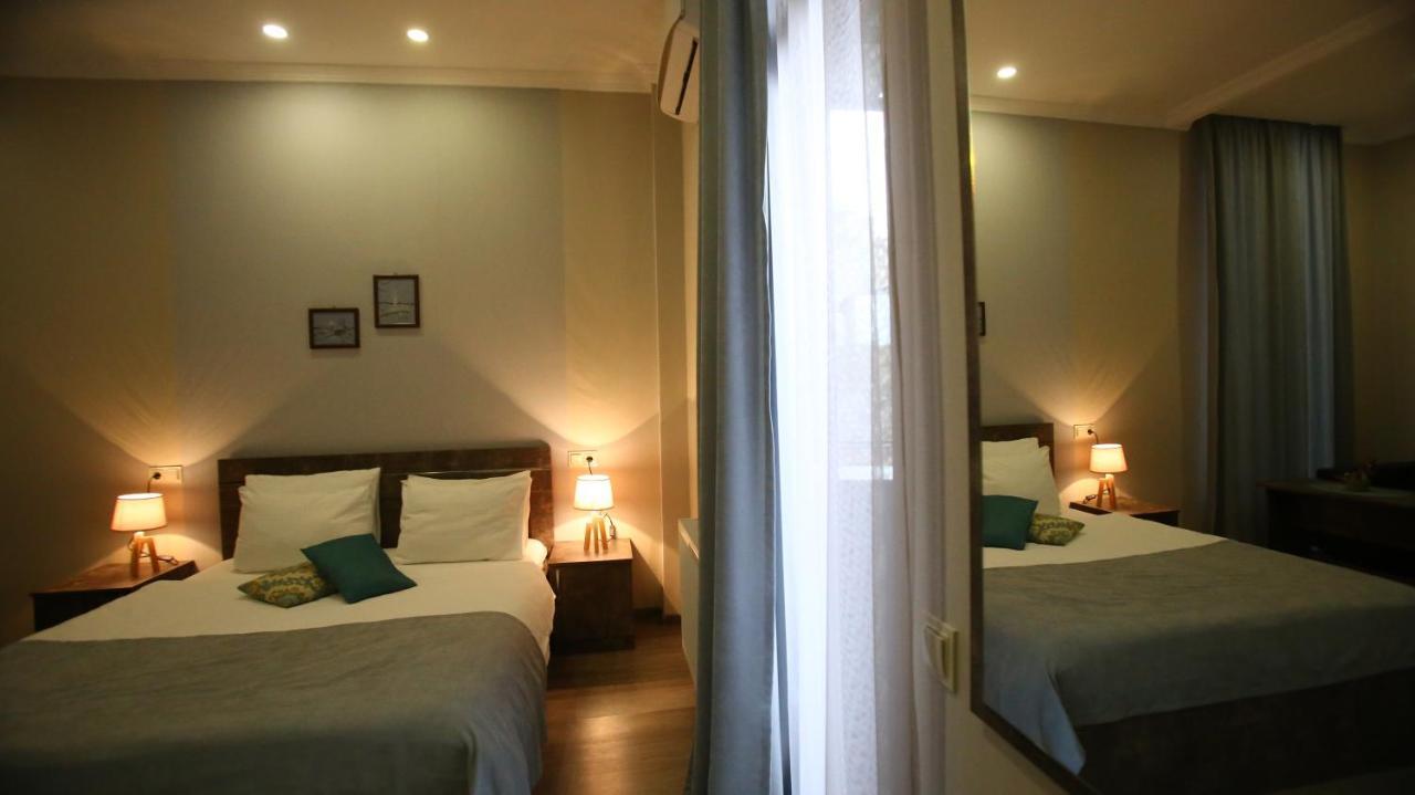Hotel Nabadi Tbilisi Esterno foto