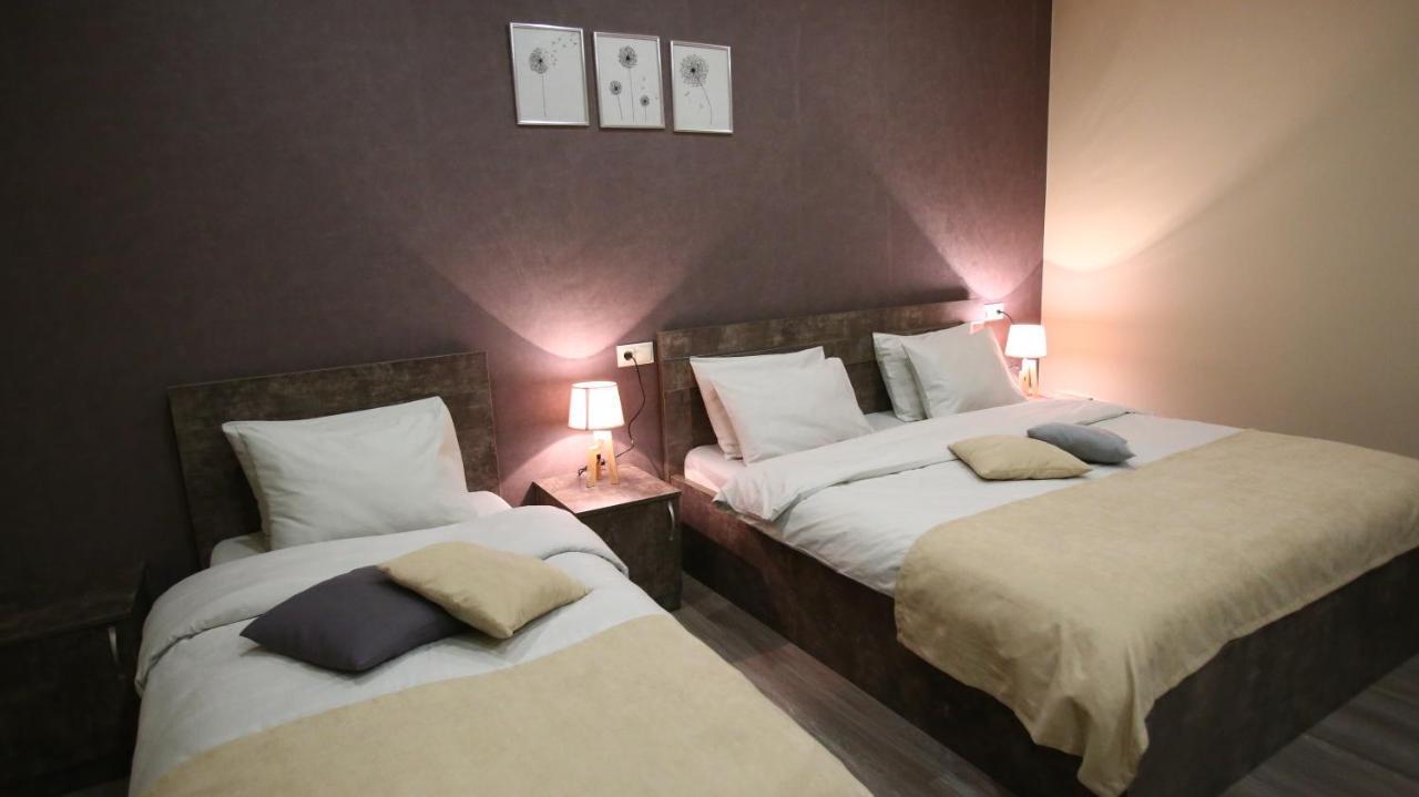 Hotel Nabadi Tbilisi Esterno foto