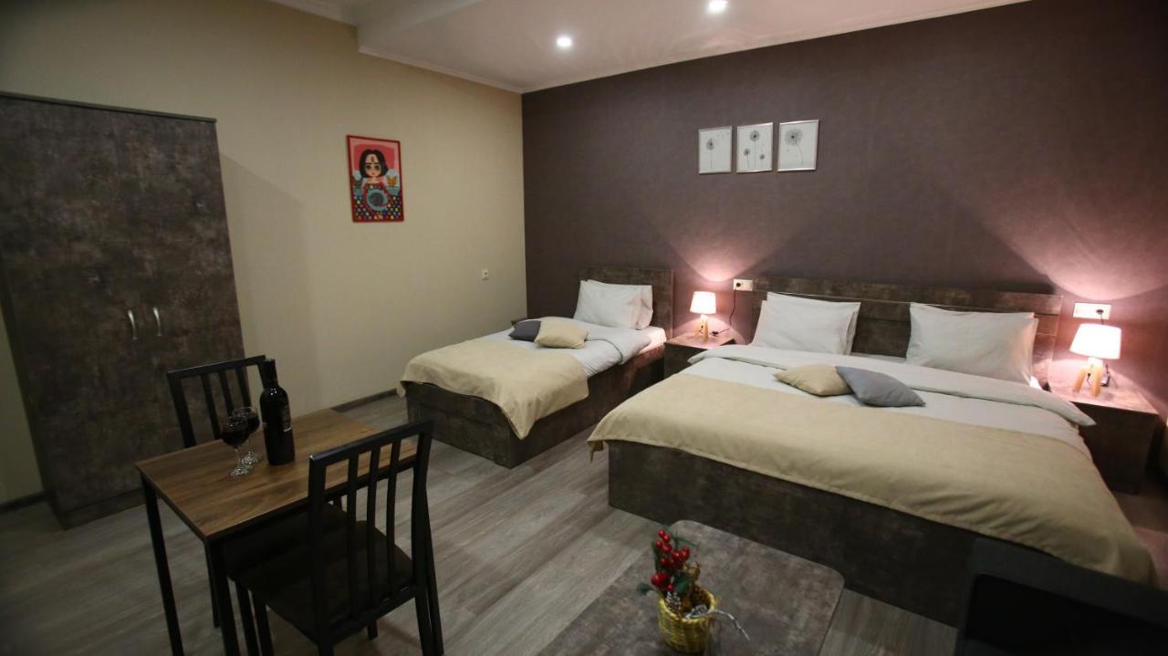 Hotel Nabadi Tbilisi Esterno foto