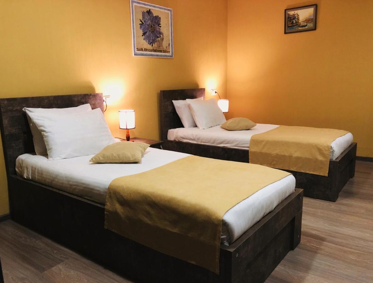 Hotel Nabadi Tbilisi Esterno foto