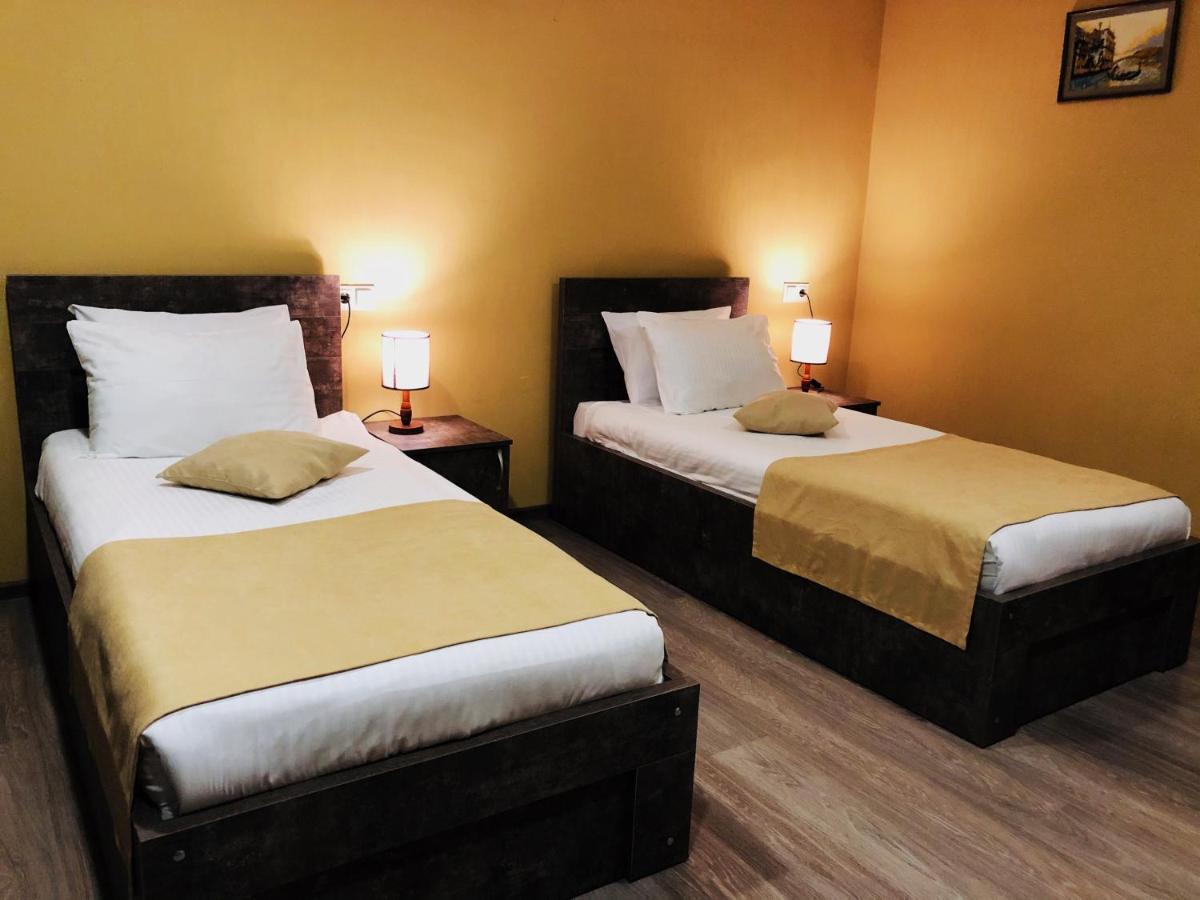 Hotel Nabadi Tbilisi Esterno foto